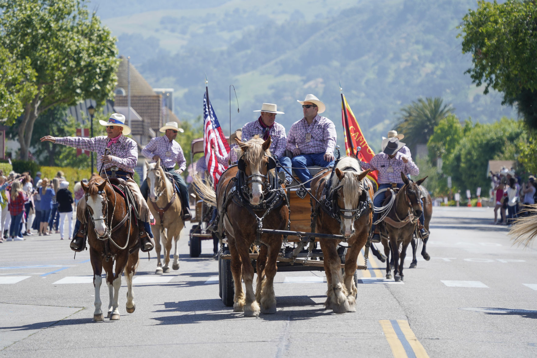 050419 Rancheros Vistidores 03.jpg